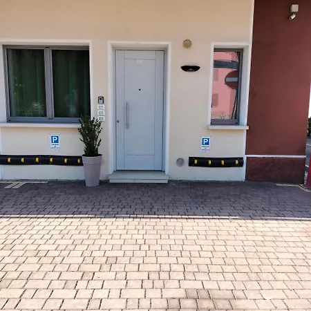 Blau Vacanze Apartman Peschiera del Garda
